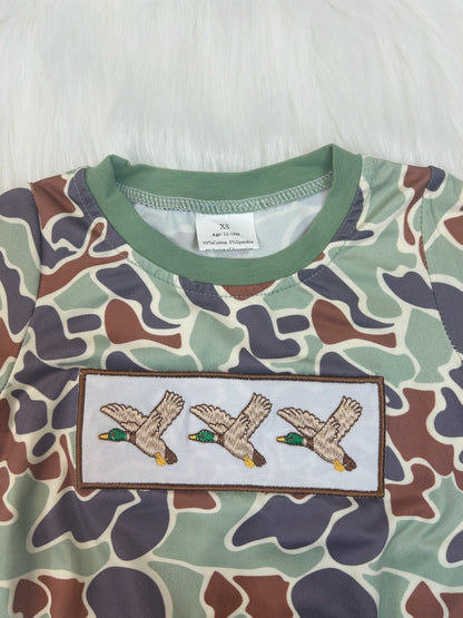 Baby Boy Milk Silk Short-Sleeve Romper - Embroidered Mallard Duck Motif, Fitted Cut, Toddler Outfit, Boys' Fashion Top